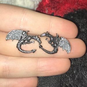 Beautiful Dragon Earrings! 💕
